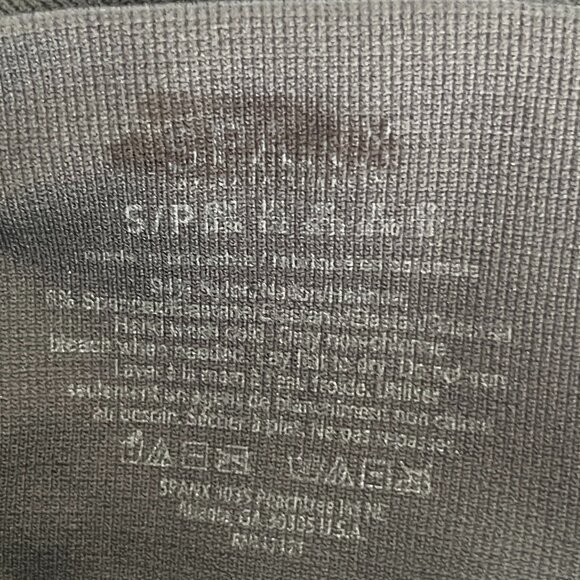 Spanx Leggings Size XS T Faux Leather Shaping Slimming - Picture 10 of 10